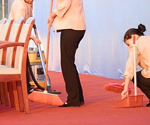 深圳清潔公司正在會展清潔