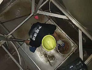水箱清洗
